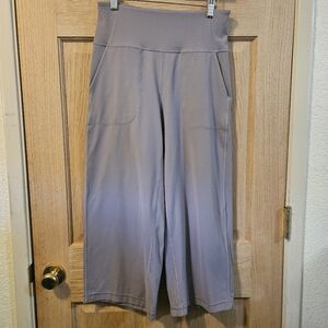 Lululemon Women's Wide Leg Crop size 8